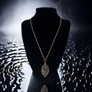 NWT Wool + Pepper Co. 14K Gold Plated Leaf & Chain Necklace - 18inch